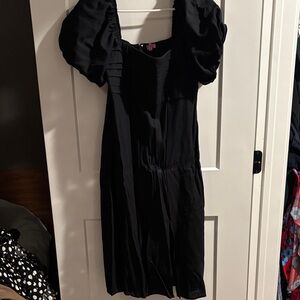 Francesca's Collections Elegant Black Dress